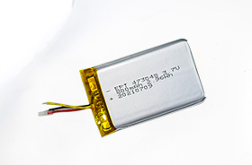 3.7V 473048 800mAh 車載電子聚合物鋰電池